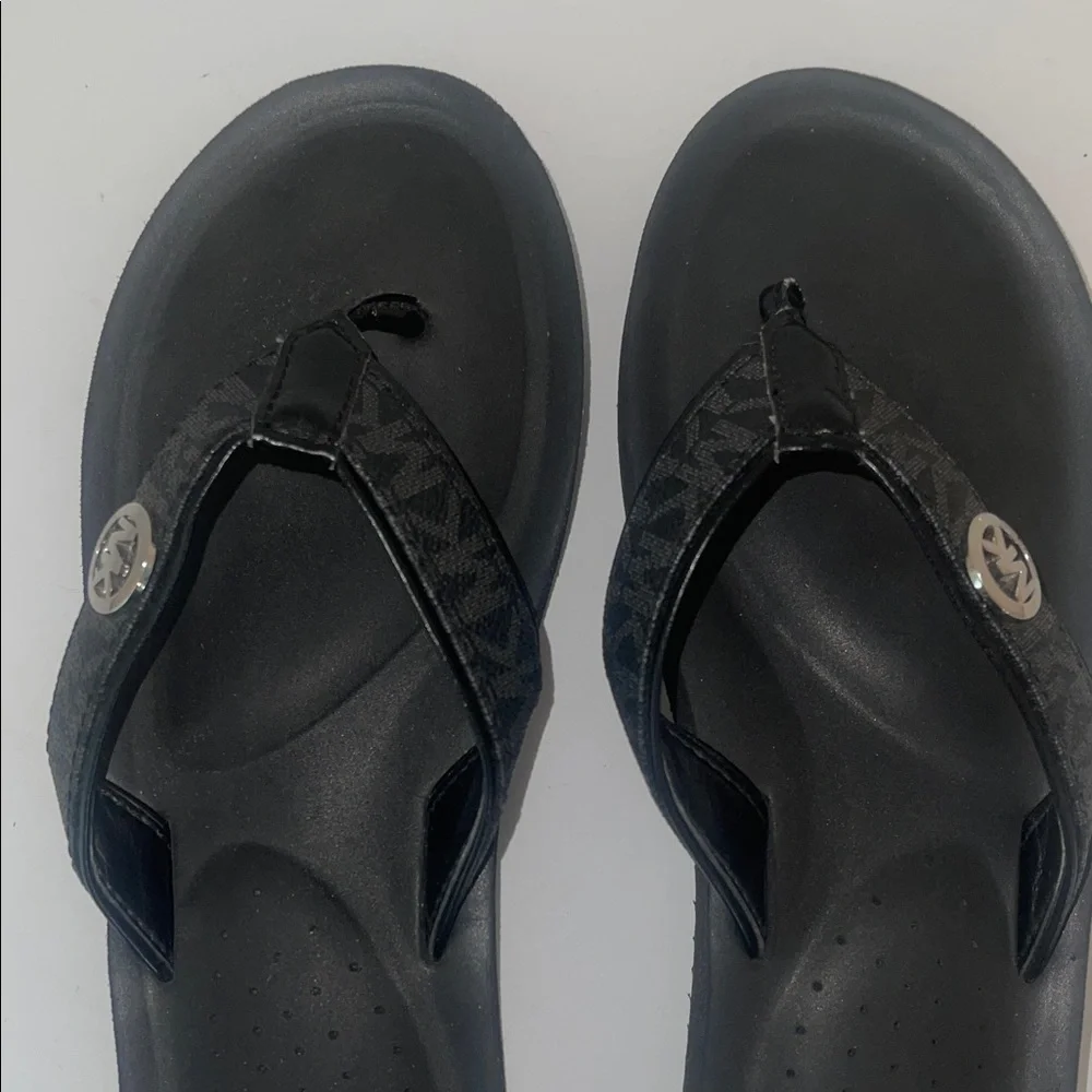 MICHAEL Michael Kors Black Sandals - Picture 2 of 12